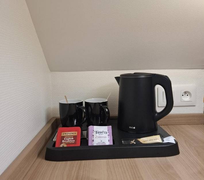 Hôtel pour 3 personnes, avec terrasse à Ussel - 4