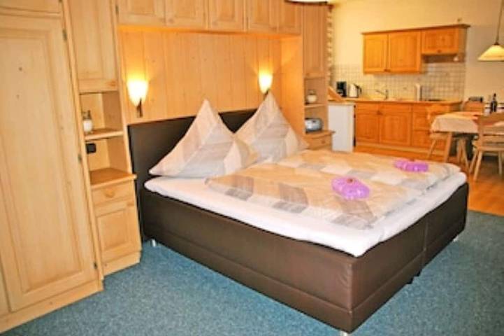 Entire apartment, Vacation Apartment I - Kamml Guesthouse in Inzell, Bavarian Alps