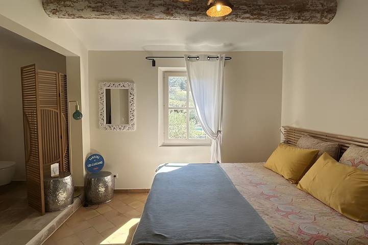 Chambre d’hôte pour 2 personnes, avec piscine et jardin à Saint-Didier - 2