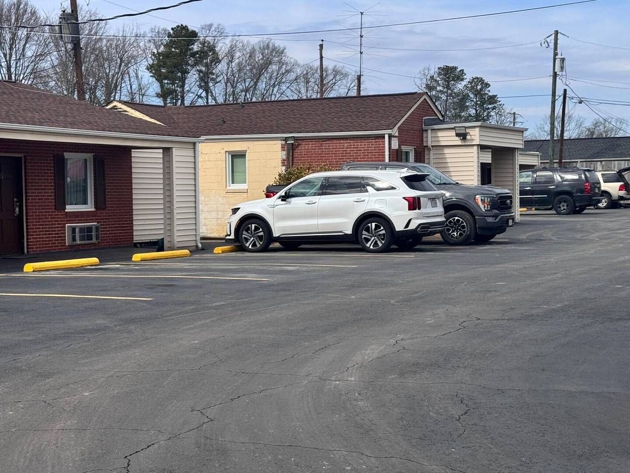 Ganze Wohnung, 1 Kingsize-Bett & 2 Doppelbetten in Ashland (VA), Hanover County