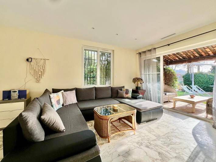 Villa pour 8 personnes, avec Terrasse et Jardin ainsi que Piscine et Vue dans Cap d’Antibes - 4