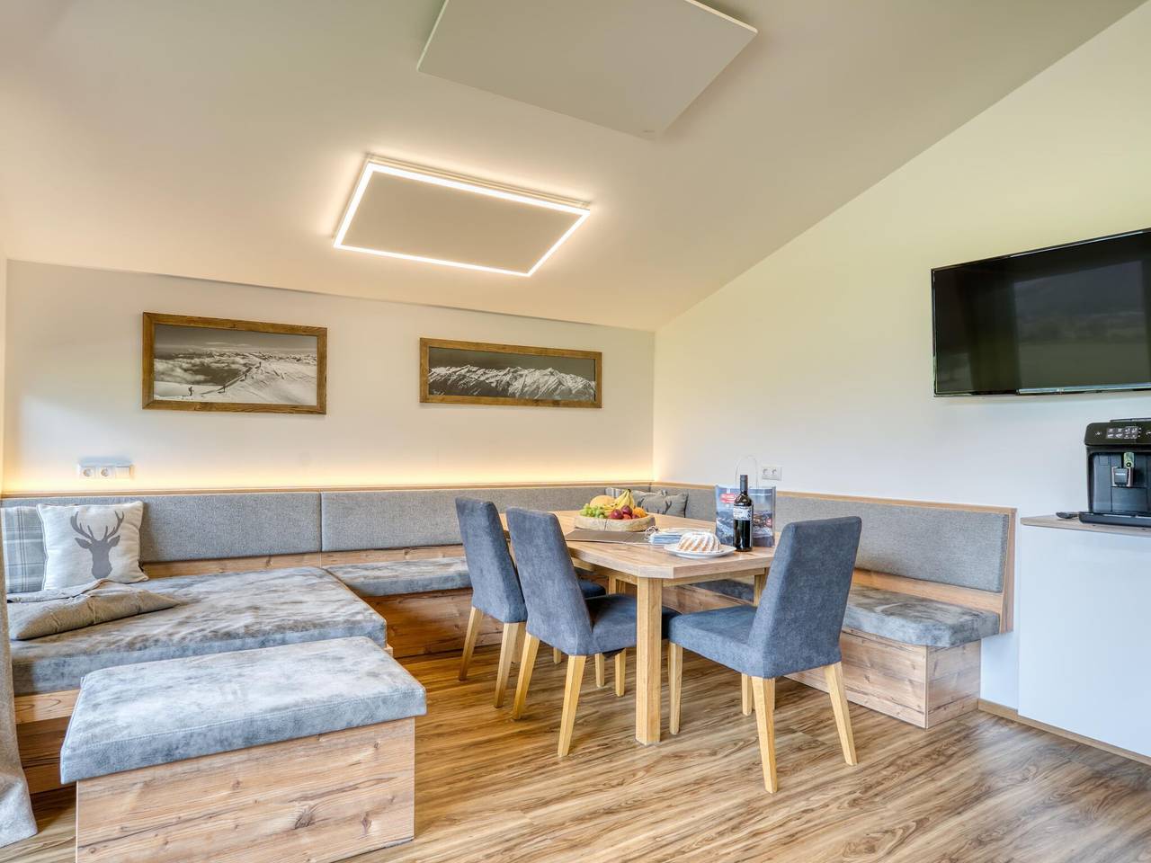 Ganze Wohnung, Chalet in Neukirchen mit Bergblick in Neukirchen am Großvenediger, Pinzgau