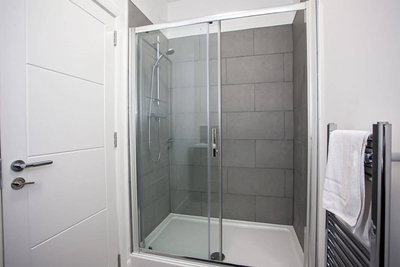 Entire apartment, Lovely Open Plan 1 Bedroom Apartment in Bolton in Bolton, Greater Manchester