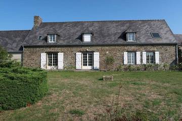 Gîte pour 6 personnes, avec jardin dans Le Grouin du sud