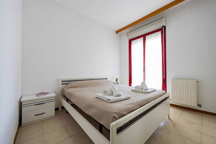 Entire apartment, Guesthost - Alba Cozy Flat near the Sea W/Parking in Alba Adriatica, Adriatic Coast Abruzzo
