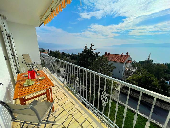 Apartament wakacyjny dla 6 osób, z balkon w Novi Vinodolski