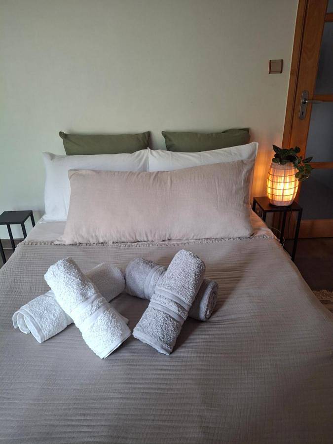 Location de vacances pour 2 personnes, avec Balcon et Jacuzzi ainsi que Terrasse et Jardin à Laval-Pradel - 3