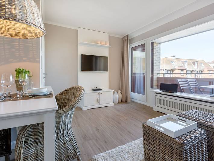 Ganze Wohnung, Moderne 2-Zimmer-Wohnung in Westerland mit Nord-Balkon und zentraler Lage in Westerland, Sylt (Gemeinde)