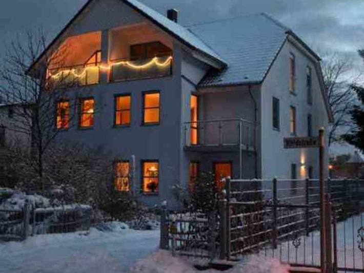 Ferienwohnung für 5 Personen, mit Sauna und Garten sowie Balkon in Zempin