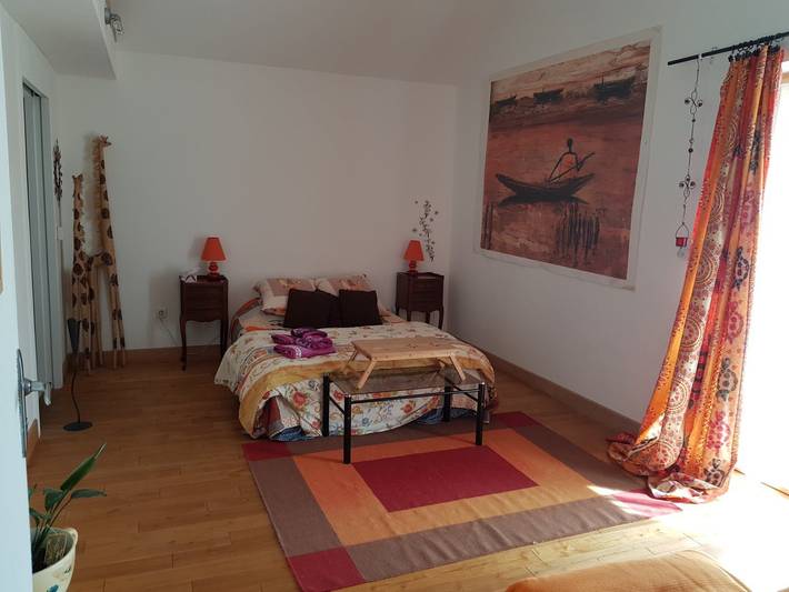 Gîte pour 6 personnes, avec terrasse et jardin à La Jaille-Yvon