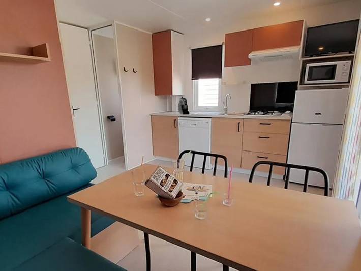 Camping Tikayan la Vallée du Paradis - Mobilheim 4 personen - Kalifornia Komfort. in Saint-Raphaël, Mittelmeerküste (Frankreich)