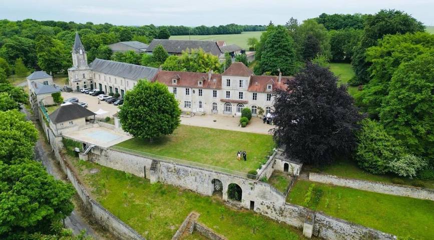 Chalet para 15 personas, con terraza y piscina además de vistas y jardín - 1