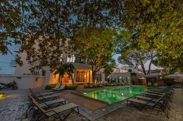 Hôtel pour 2 personnes, avec piscine et jardin, adapté aux familles à Nauplie