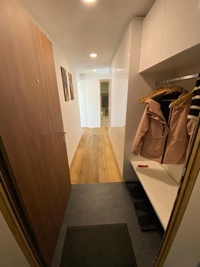 Ferienwohnung für 2 Personen, mit Terrasse und Ausblick sowie Garten - 1