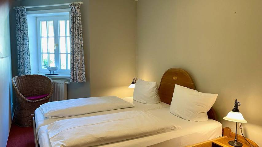 Ferienwohnung für 2 Personen, mit Terrasse und Garten in Ahrenshoop - 4