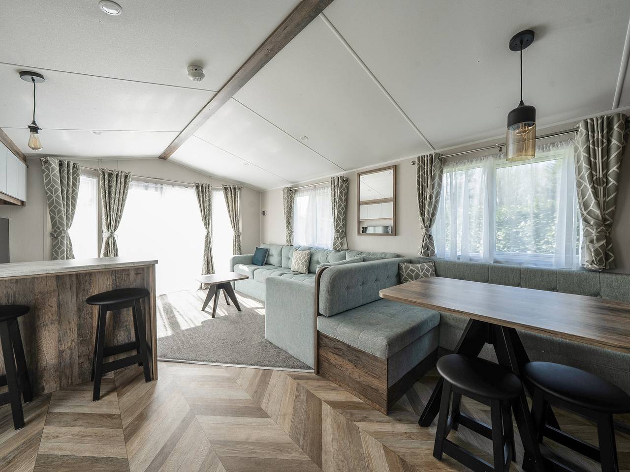 Serenity Shores -  Billing Aquadrome in Northampton, Northamptonshire