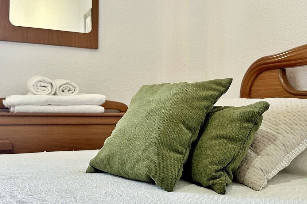 Apartamento entero, Apartamentos centrico - El Puentuco 31001 in Loredo, Ribamontán al Mar