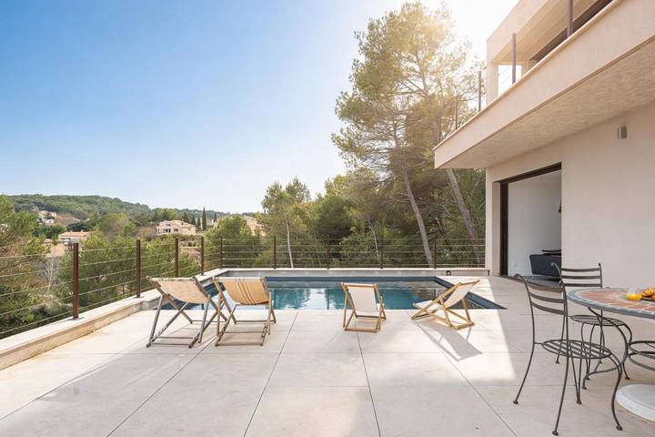 Villa for 6 people, with garden and view as well as pool - 1