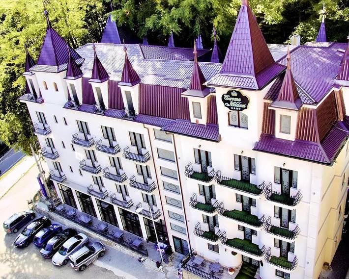 Hôtel pour 3 personnes, avec sauna ainsi que terrasse et vue