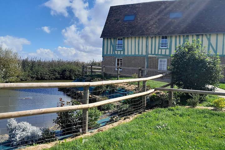 Gîte pour 14 personnes, avec Terrasse et Jardin