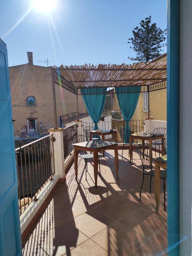 Chambre d’hôte pour 2 personnes, avec terrasse et jardin, animaux acceptés à Muravera - 2