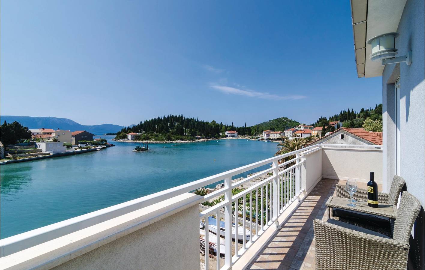 Appartement de vacances entier, Appartement de vacances pour 6 personnes avec terrasse in Blace, Dubrovnik-Neretva
