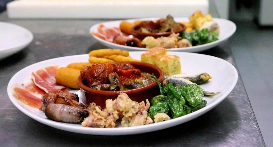 Gîte pour 2 personnes, avec jardin ainsi que piscine et vue à Peguera - 4