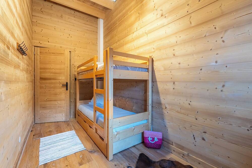 Chalet Armande, cosy et neuf, Terrasse avec vue imprenable, Entre Lac et fôrets in Saint-Jean-de-Sixt, Région d'Annecy