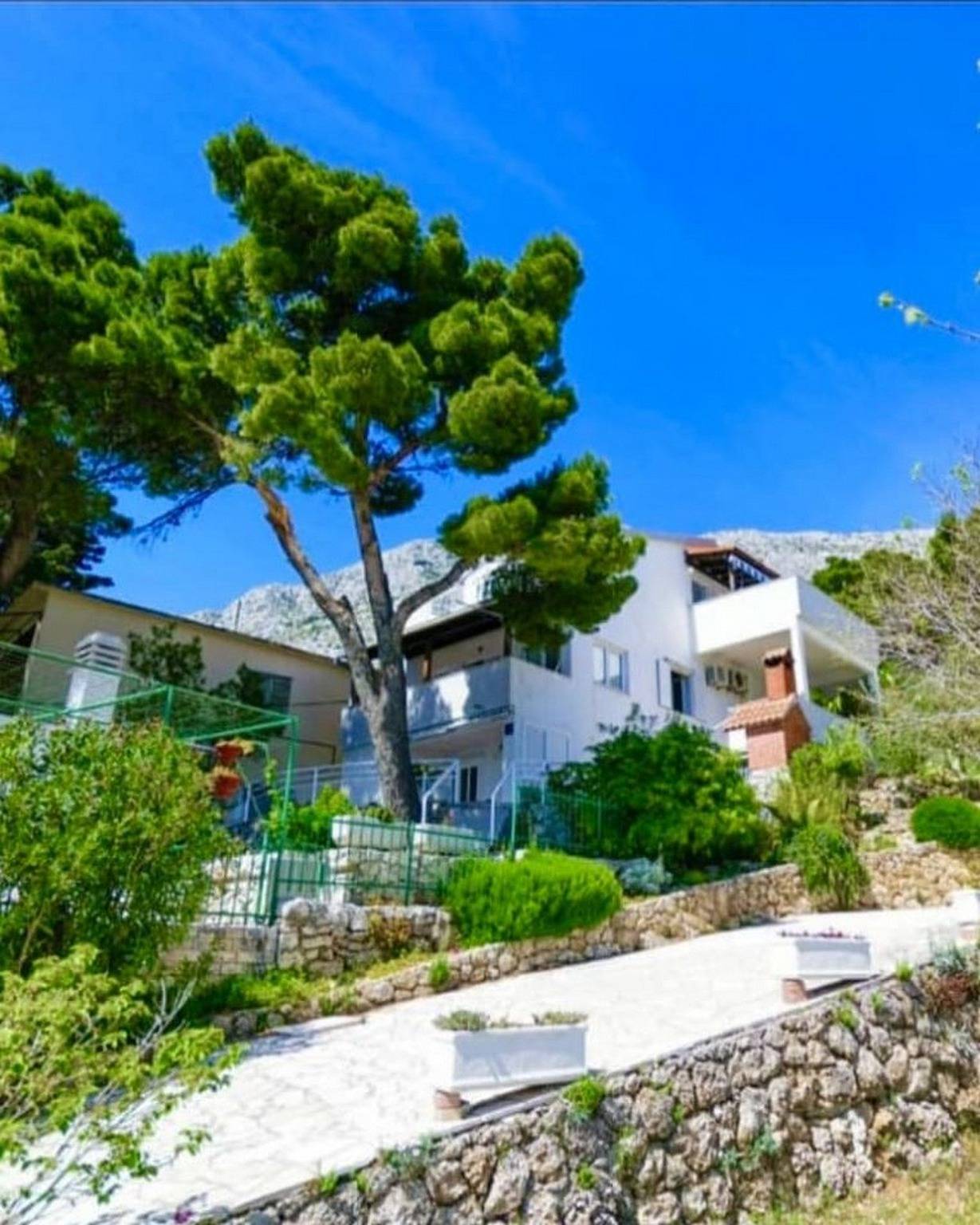 Cały apartament, Jednopokojowy apartament z tarasem i widokiem na morze Medici, Omis -c in Mimice, Omiš-Riviera
