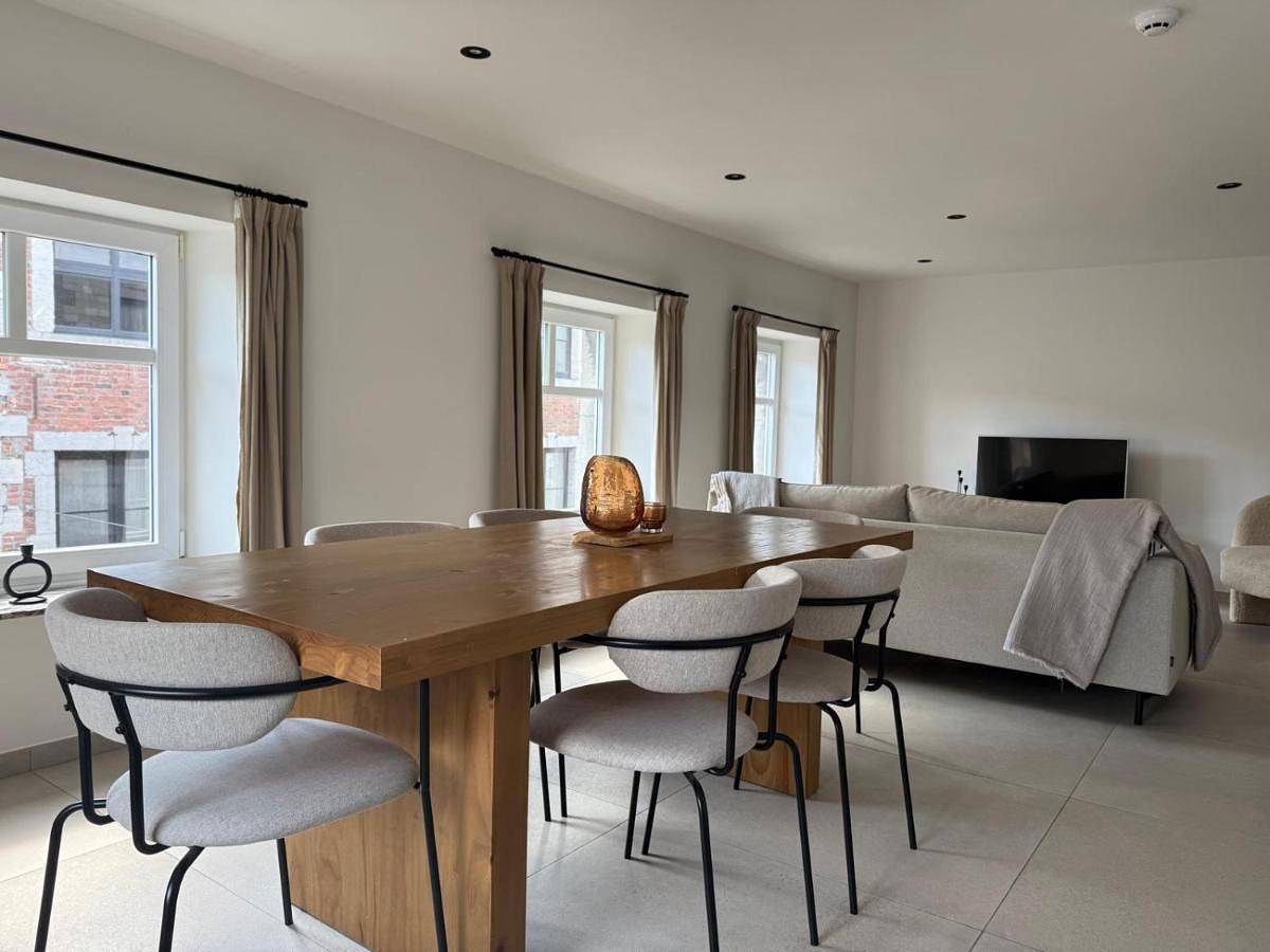 Appartement entier, Two-Bedroom Apartment in Marche-en-Famenne, Province de Luxembourg
