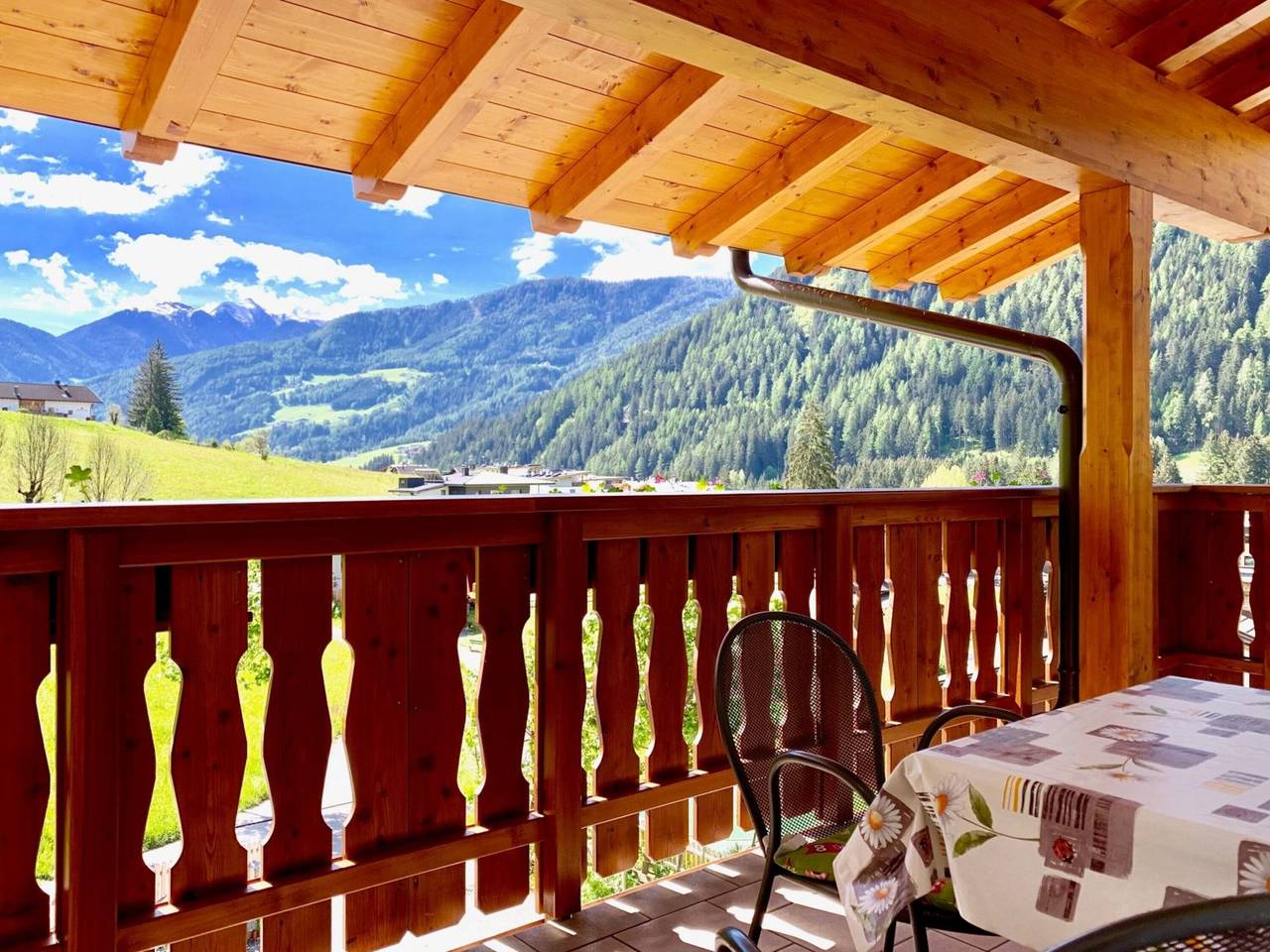 Ganze Wohnung, Apartment 'Sunny' mit Bergblick, Gemeinschaftspool und Wlan in Mareit, Ratschings