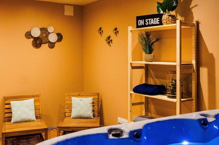 Location de vacances pour 6 personnes, avec Jacuzzi dans Hirtzfelden