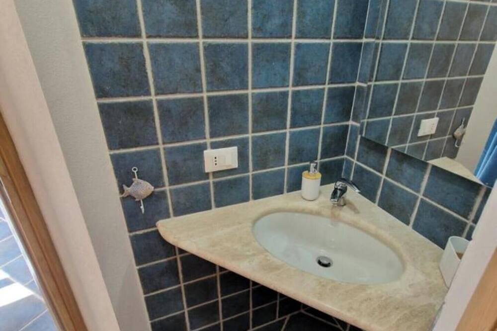 Appartamento intero, Oasi Blu, Monolocale Vista Mare in Nebida, Iglesias