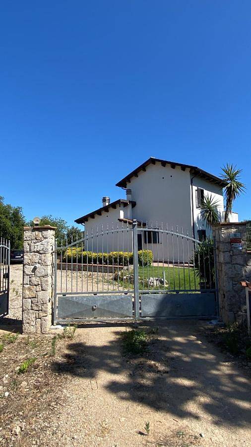 Villa per 6 persone, con Balcone e Terrazza nonché Giardino e Panorama a Itri
