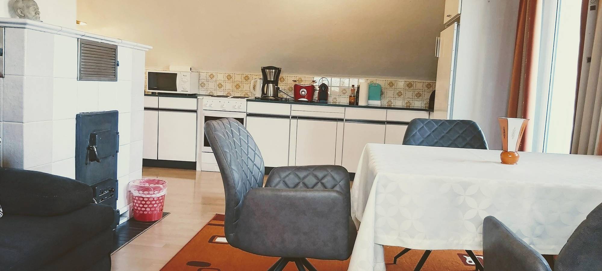 Ganze Ferienwohnung, Ferienwohnung mit 1 Schlaf-u. Wohnzimmer in Gmunden, Traunviertel
