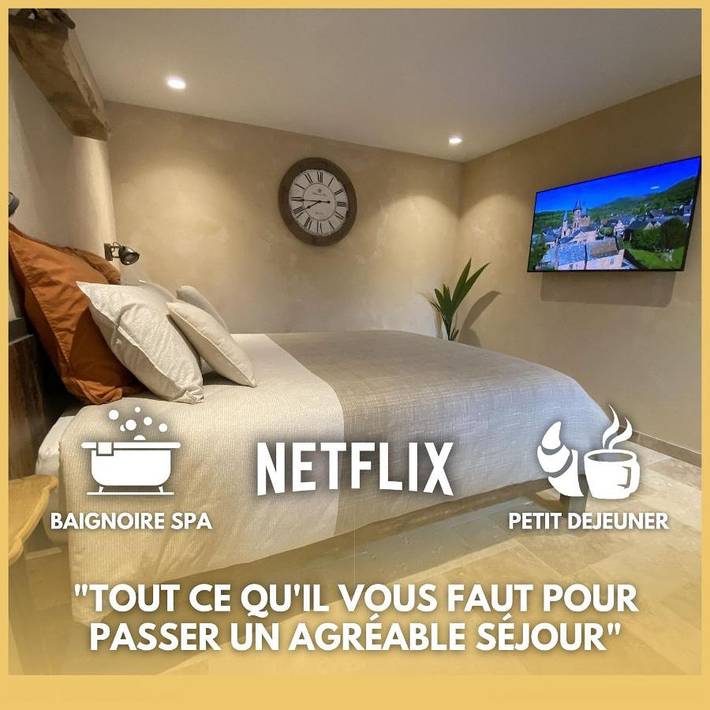 Chambre d’hôte pour 3 personnes, avec Jacuzzi et Terrasse ainsi que Jardin et Piscine
