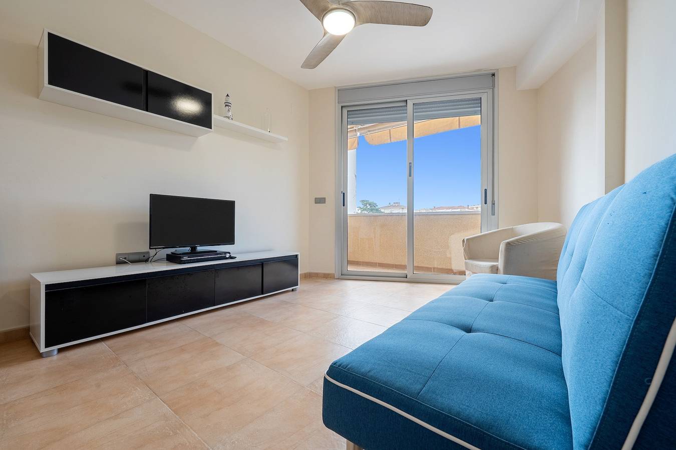 Appartement entier, Appartement 'Mar De Laura' avec piscine commune, terrasse privée et jardin partagé in Miami Platja, Costa Dorada