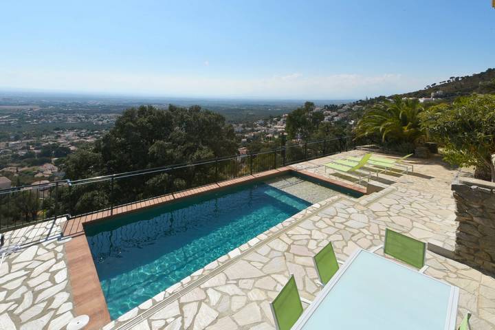 Appartement entier, Appartement de vacances pour 6 personnes avec balcon in El Mas Fumats, Roses