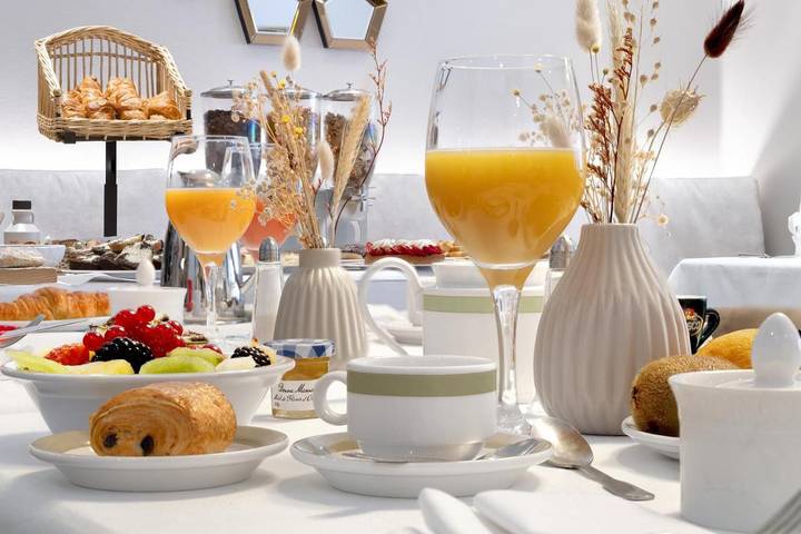 Hôtel pour 2 personnes, avec terrasse, animaux acceptés dans Grotte de Massabielle - 3