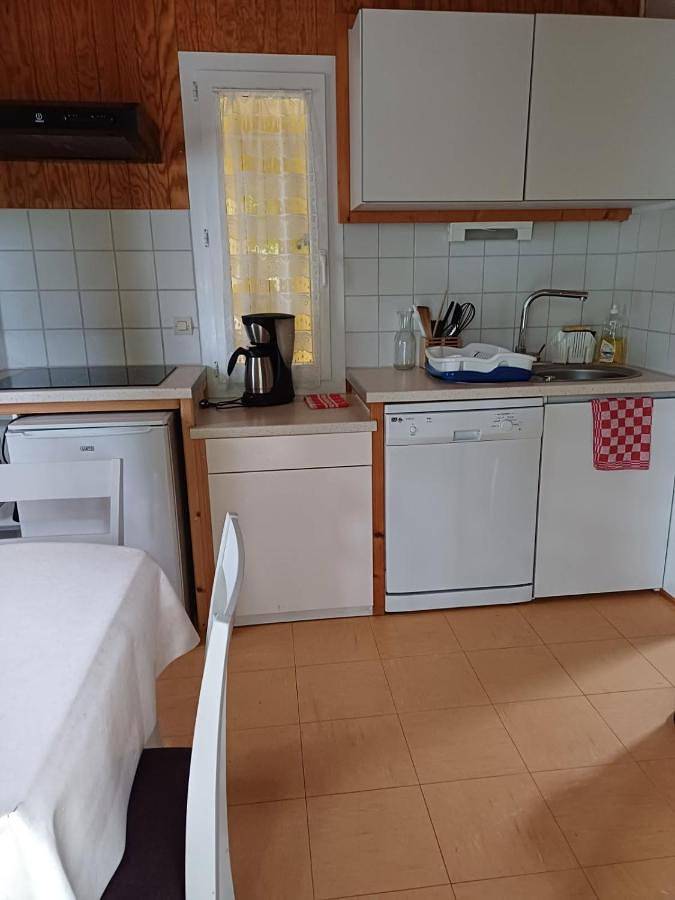 Gîte pour 4 personnes, avec jardin à Saint-Rémy-sur-Durolle - 3