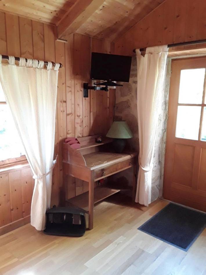 Chambre d’hôte pour 3 personnes, avec Terrasse ainsi que Jardin et Vue à Rochepaule
