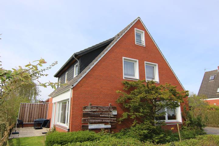 Ferienhaus für 7 Personen, mit Garten und Sauna sowie Balkon, kinderfreundlich in Neuharlingersiel - 2