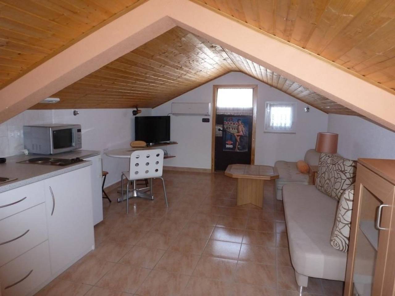 Entire apartment, Charmantes Studioappartement in Vir in Vir