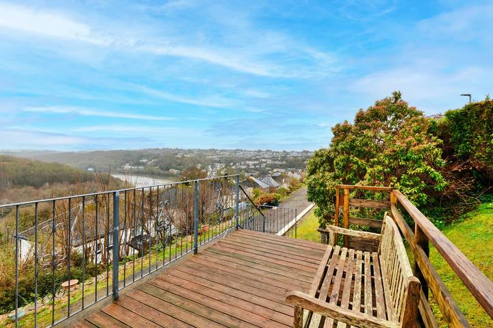 Looe Valley View in Looe, Cornualles