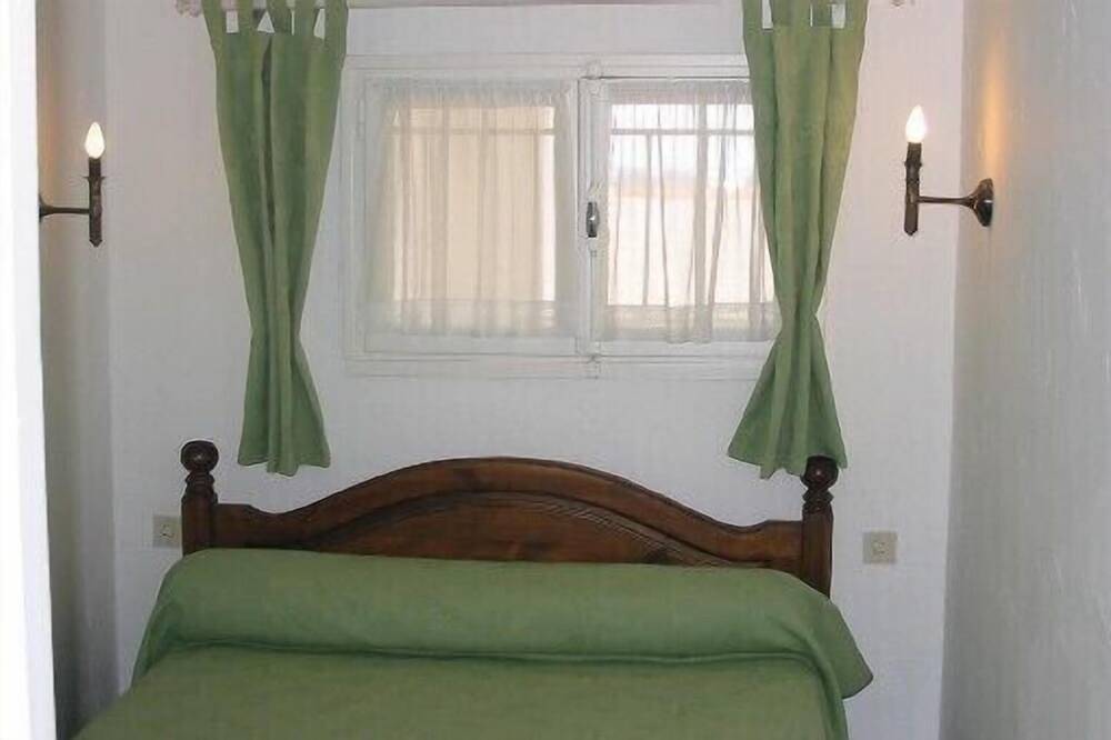 Appartement entier, Construite par mme Calment doyenne mondiale de l'humanité 122 ans,à 50 m de la m in Saintes-Maries-de-la-Mer, Côte méditerranéenne (France)