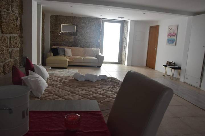 Gîte pour 2 personnes, avec jardin ainsi que piscine et terrasse à Seia - 3