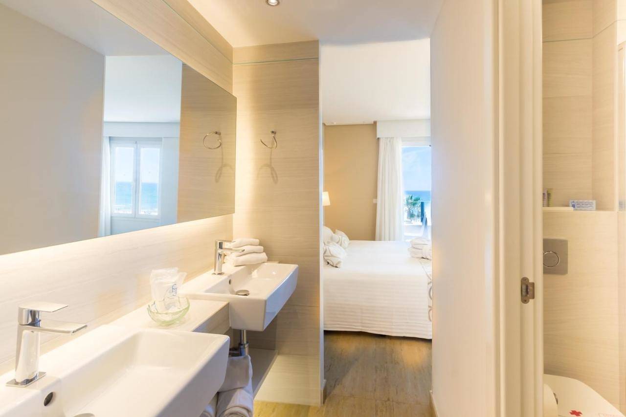 Hôtel pour 10 personnes avec jacuzzi in Playa Moncayo, Guardamar del Segura