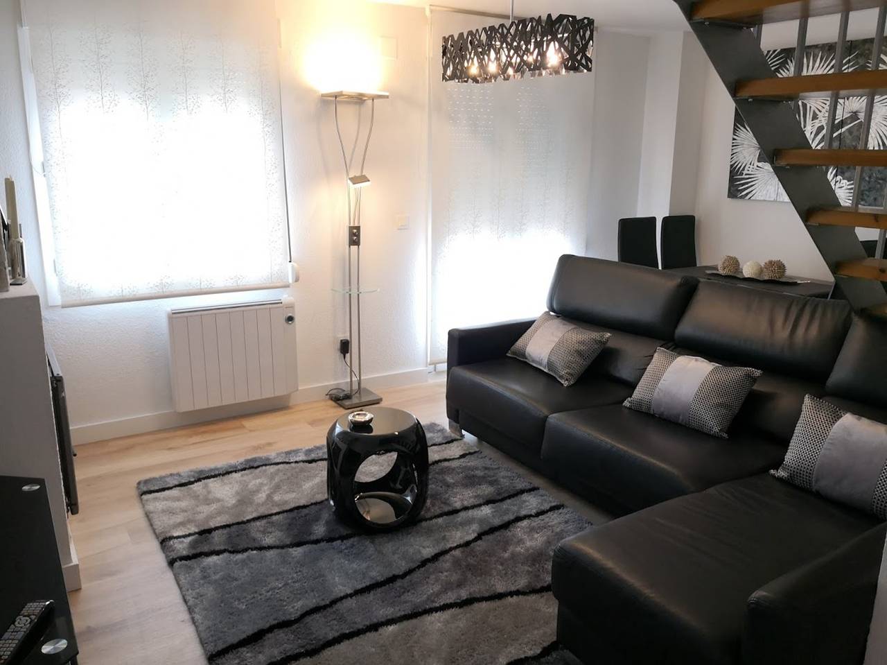 Apartamento entero, Apartamento encantador en Mogro con vistas al mar y a la montaña in Mogro, Miengo