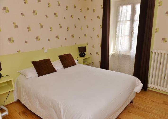 Hôtel pour 2 personnes, avec vue à Mornant - 3