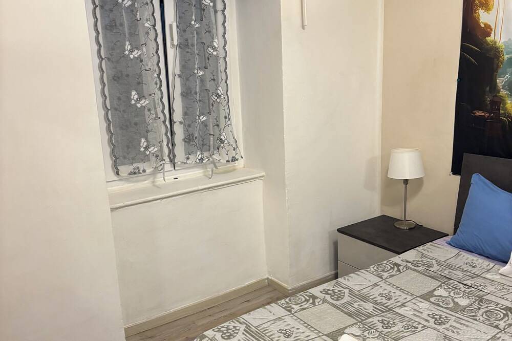 Appartamento intero, Grazioso e confortevole appartamento a pochi passi fermata autobus in Trieste, Carso